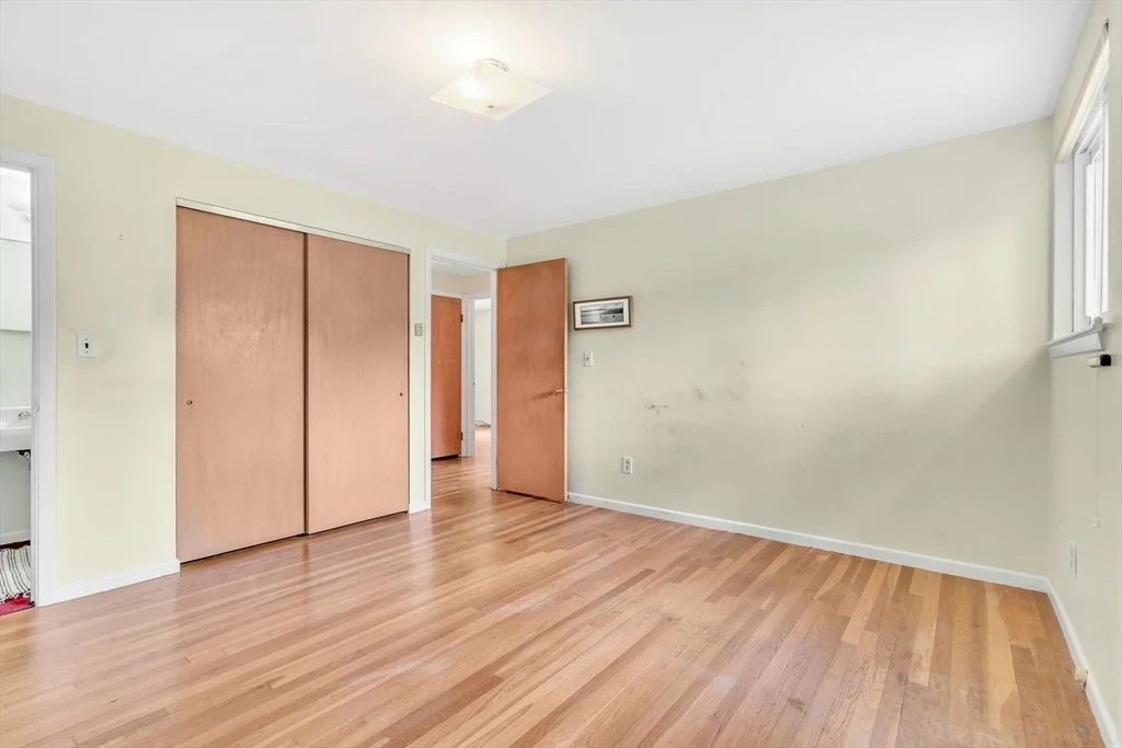 Photo of 10 Westview Rd