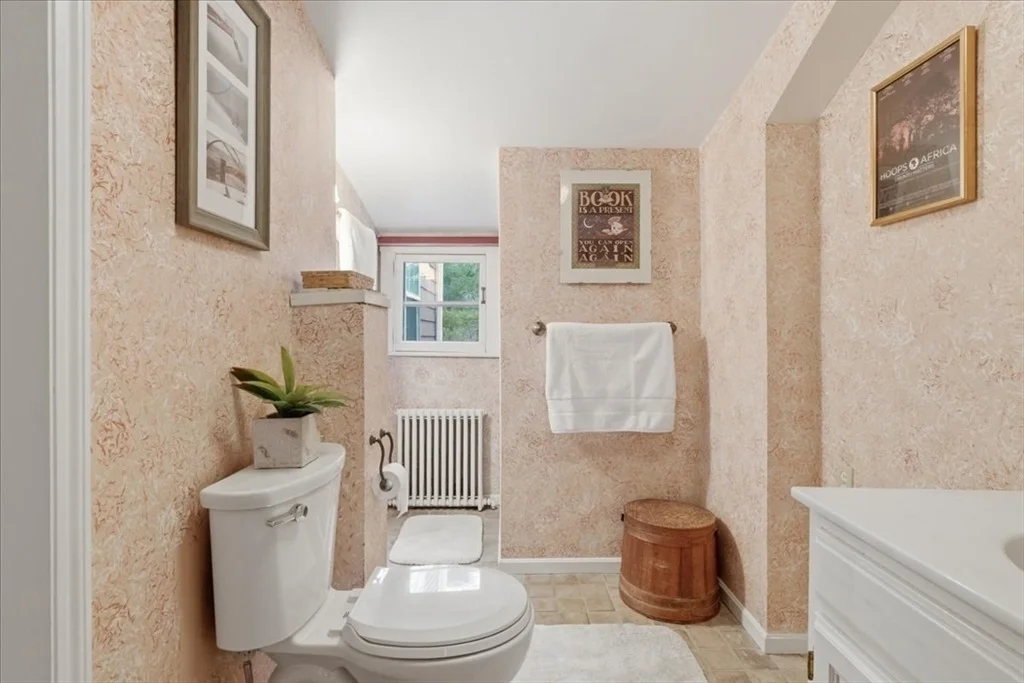 Photo of 75 High Rock