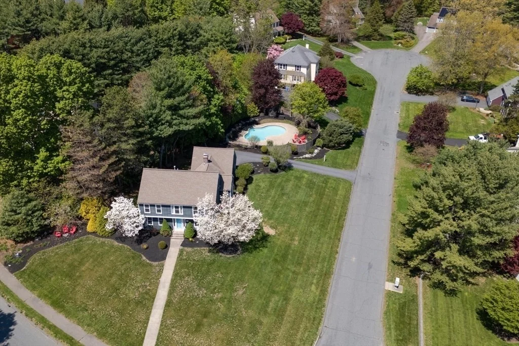 Photo of 215 Rolling Meadow Dr