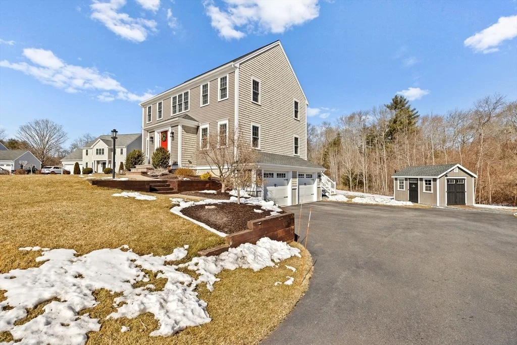 Photo of 22 Colonial Dr