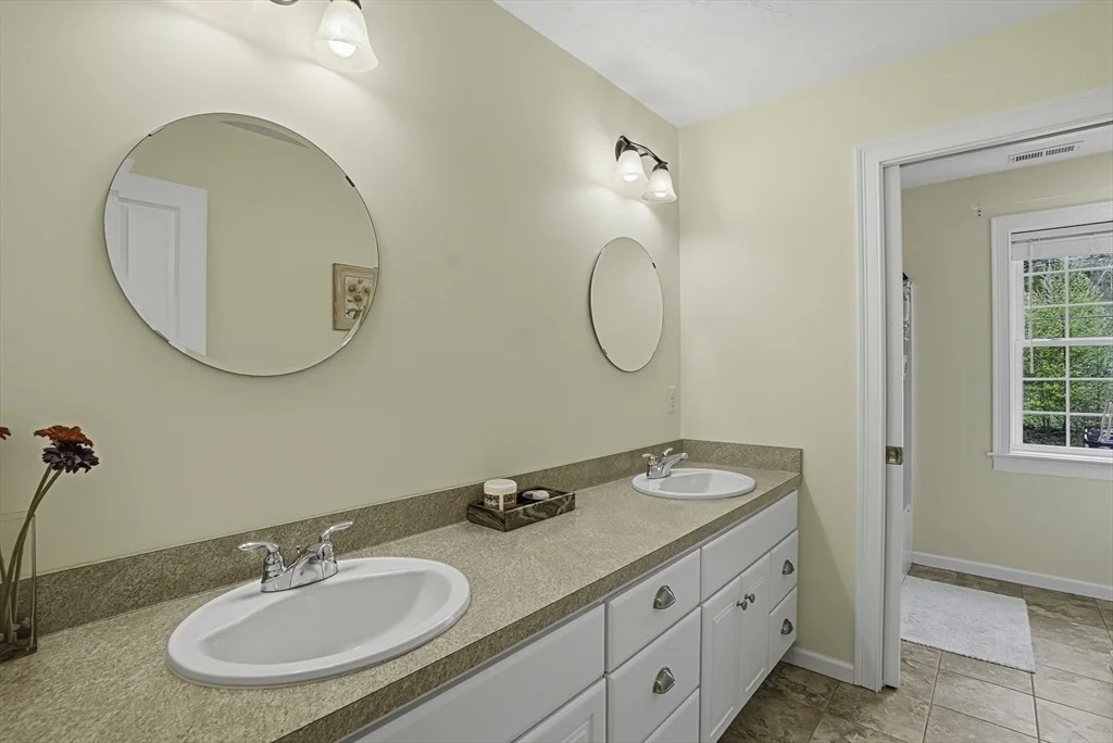 Photo of 378 Moon Hill Rd