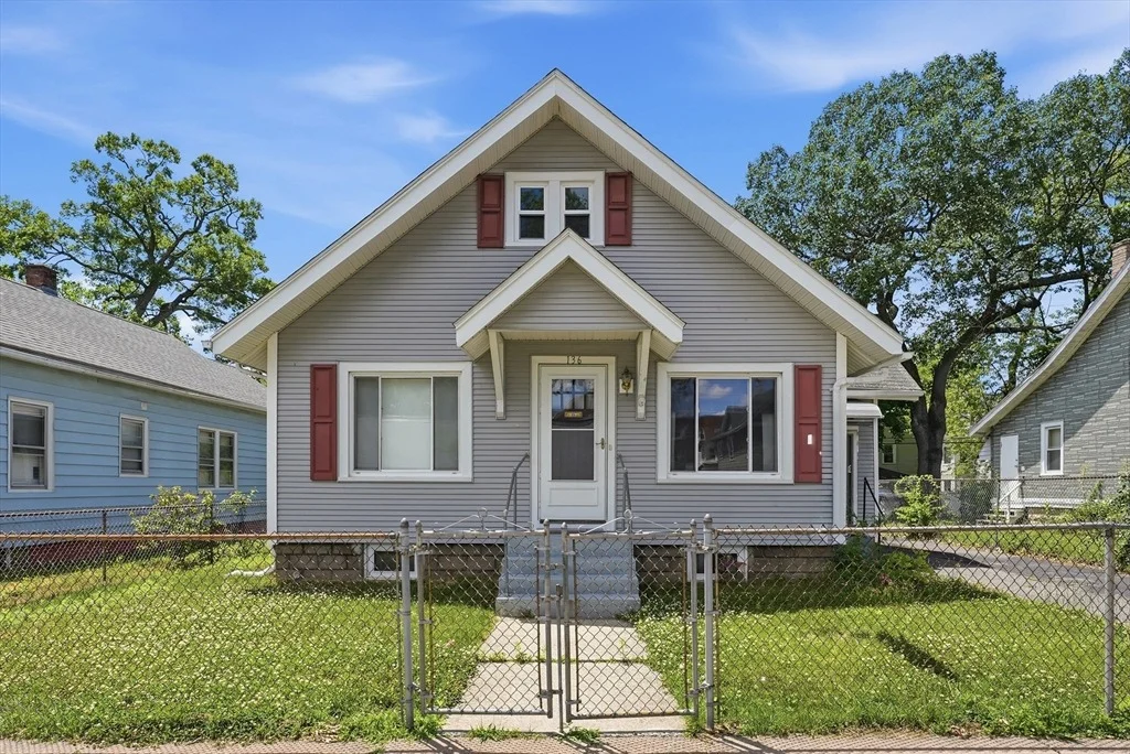 Photo of 136 Maynard St