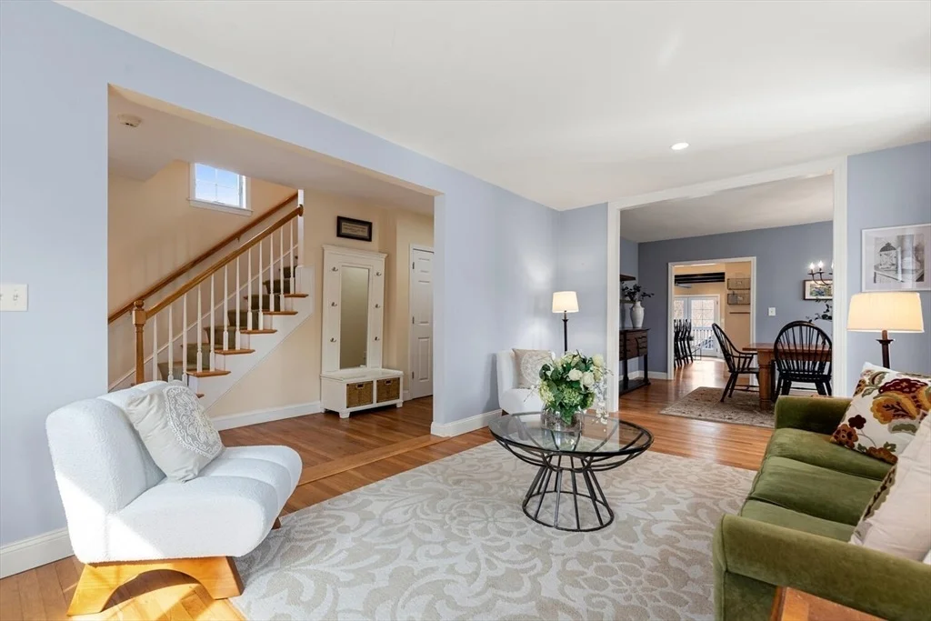 Photo of 56 Grapevine Ave