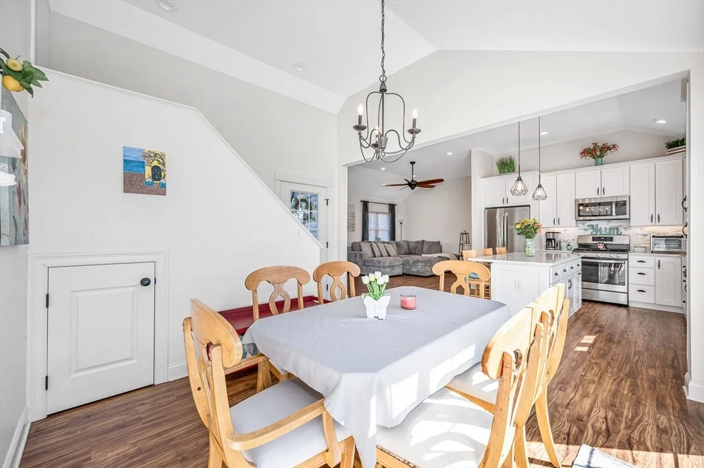 Photo of 24 Eaton Dr