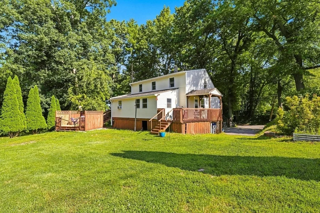Photo of 2346 Main St
