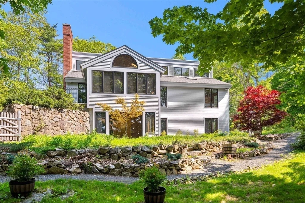 Photo of 3 Whitman Pl