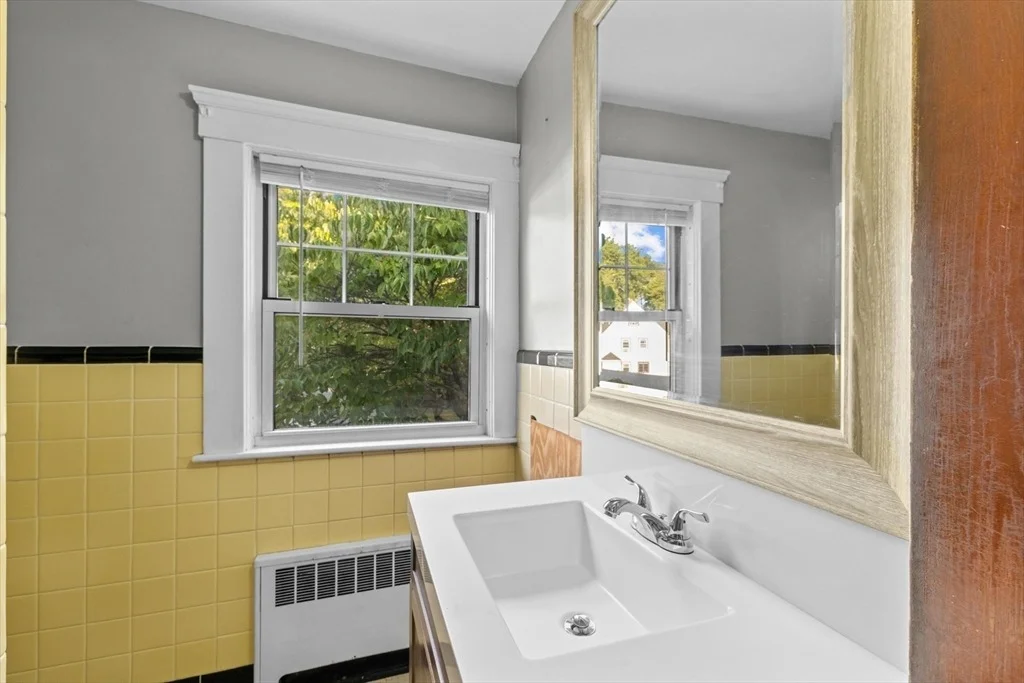Photo of 11 Robertson Rd