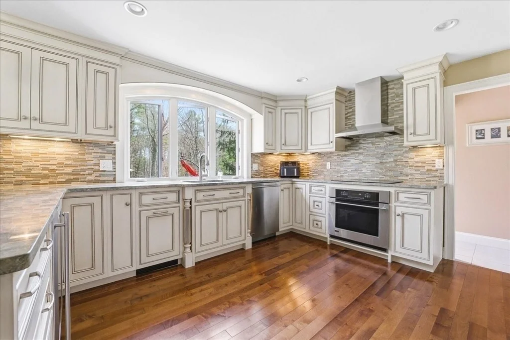 Photo of 7 Bogastow Circle