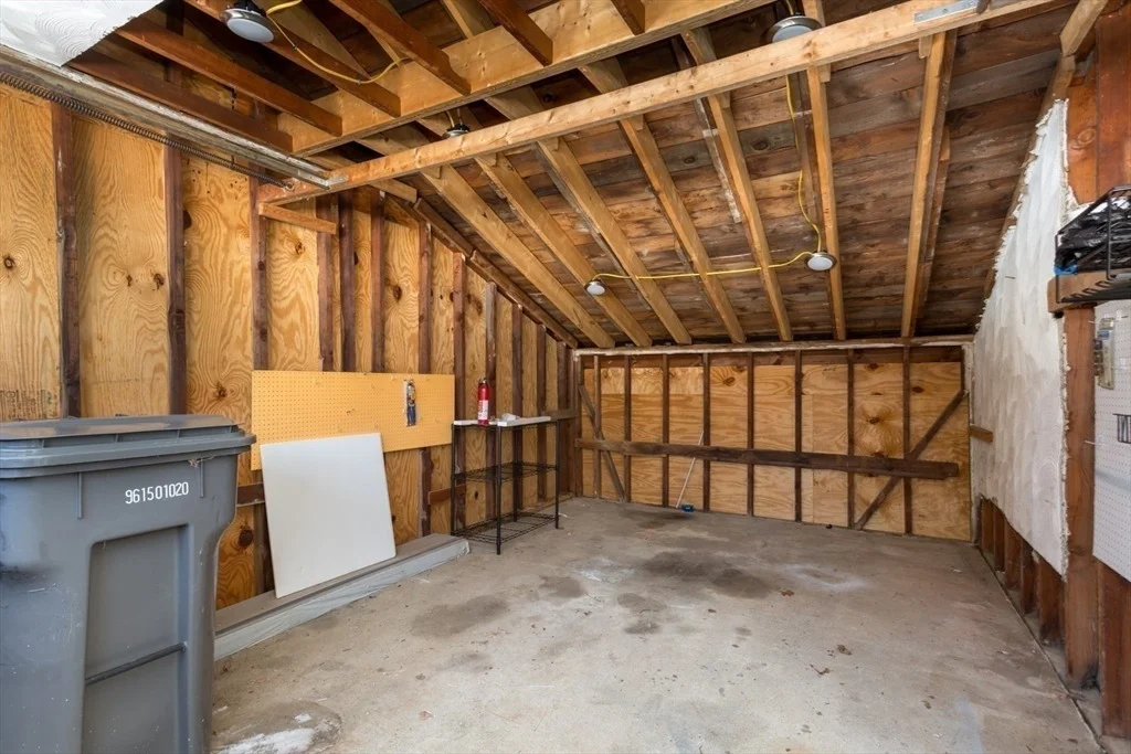 Photo of 81 Edgewater Drive