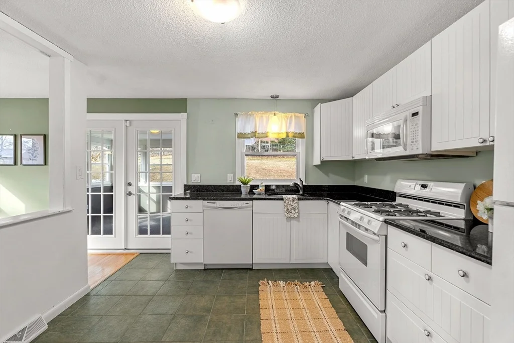 Photo of 169 Starr Ave