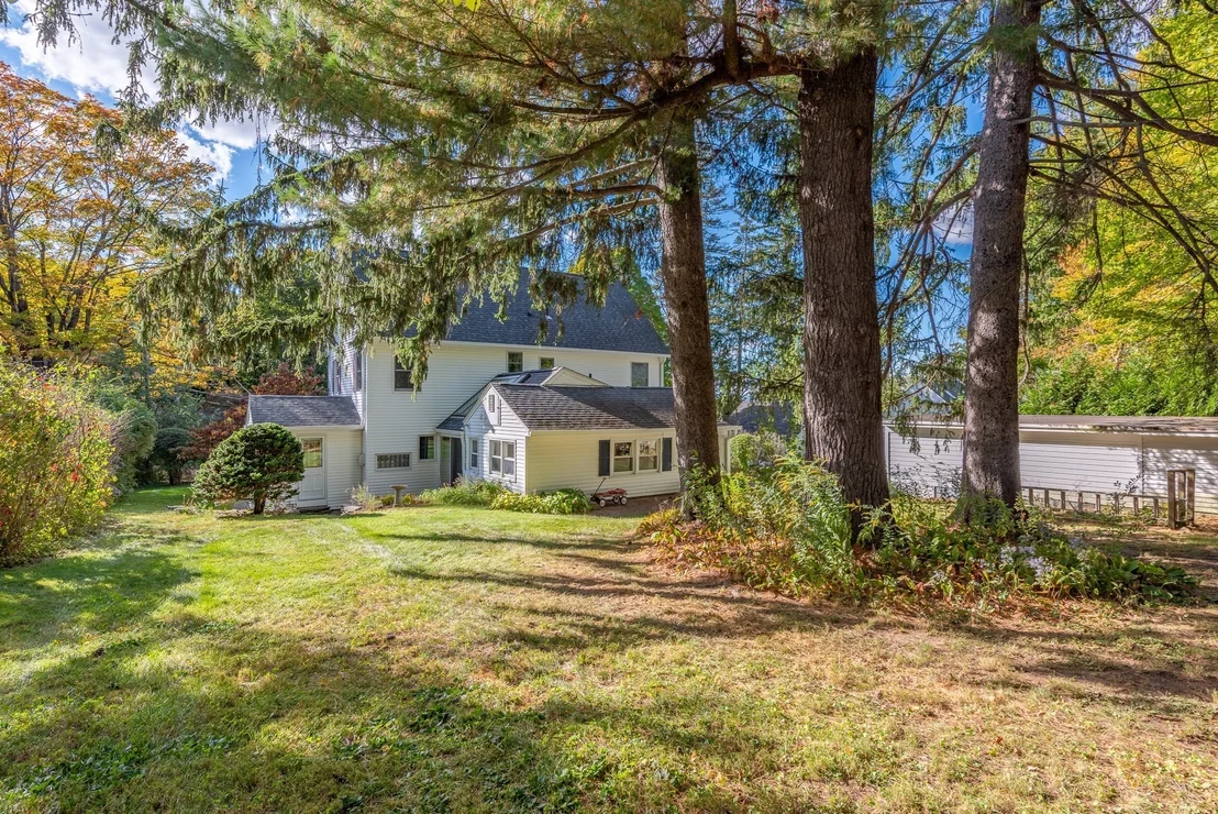 Photo of 18 Dana St