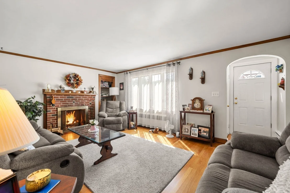 Photo of 28 Dambrosio Rd