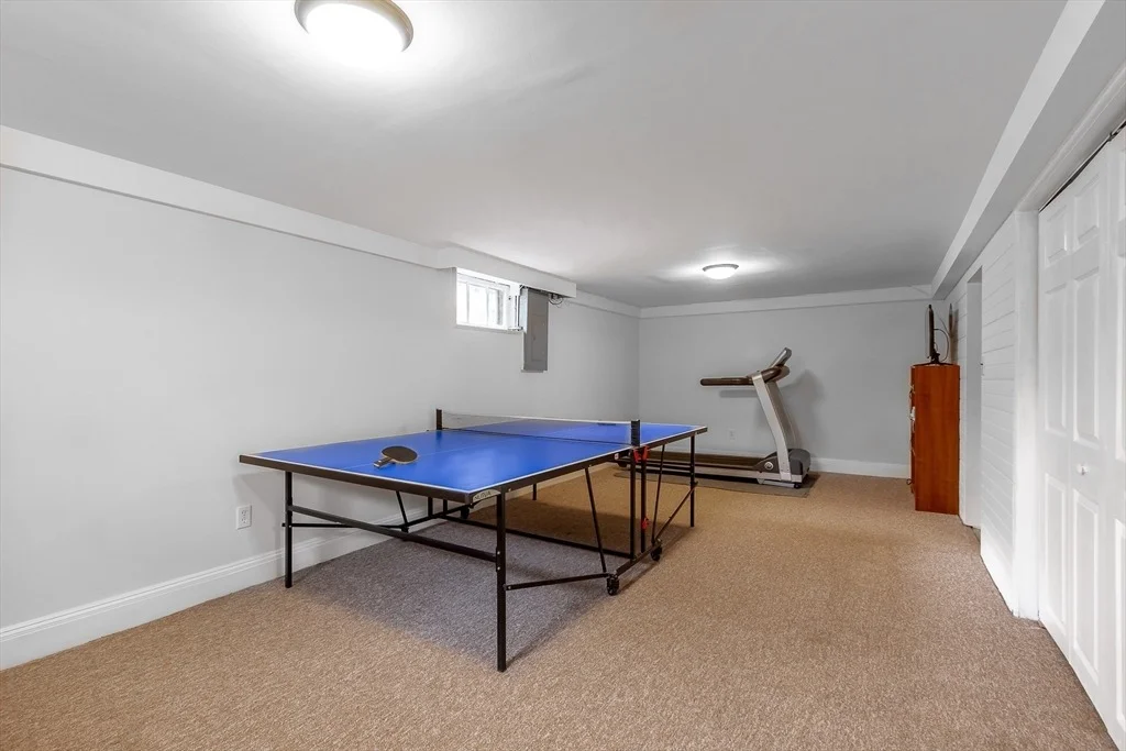 Photo of 663 Greendale Ave