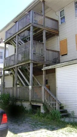 Photo of 50 Lafayette St.