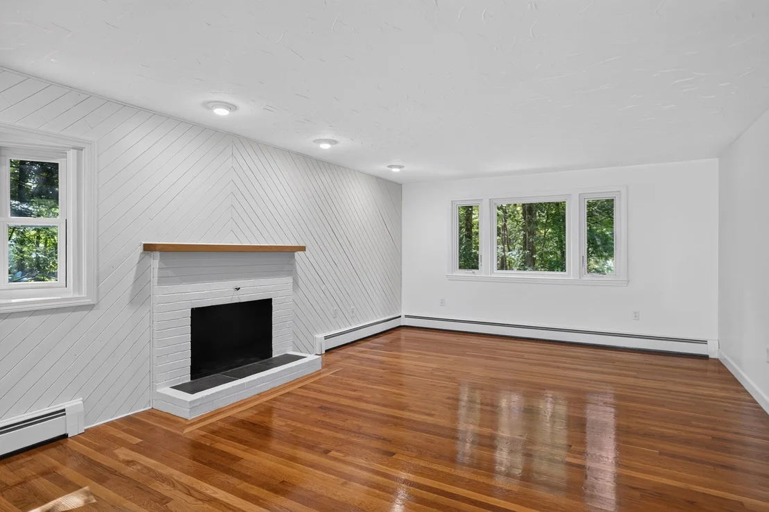 Photo of 22 Coolidge Cir