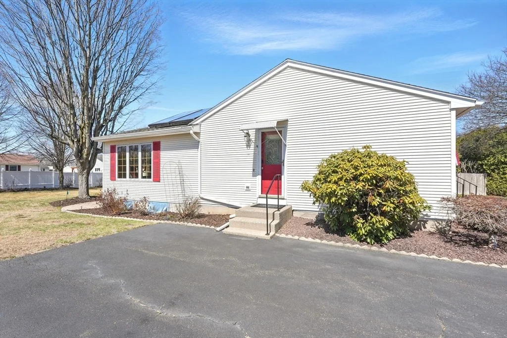 Photo of 319 Casey Dr