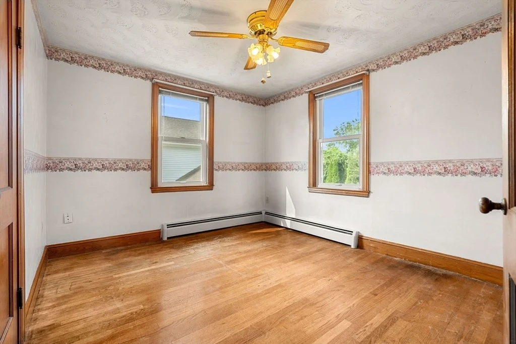 Photo of 15 Perley St