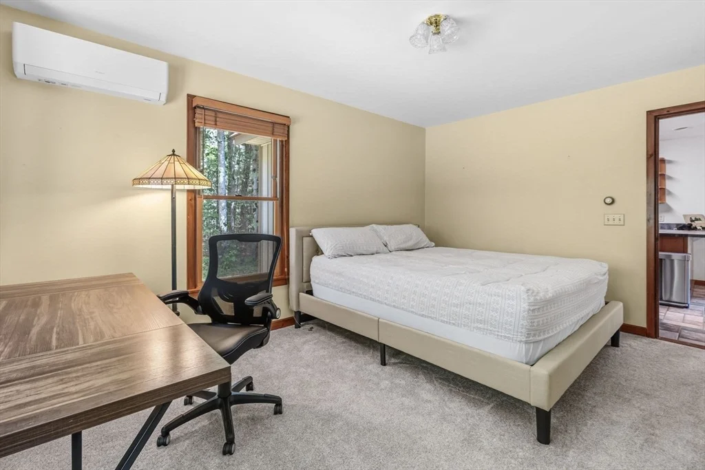 Photo of 345 Harvey Rd