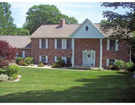 Photo of 30 Oakridge Dr.