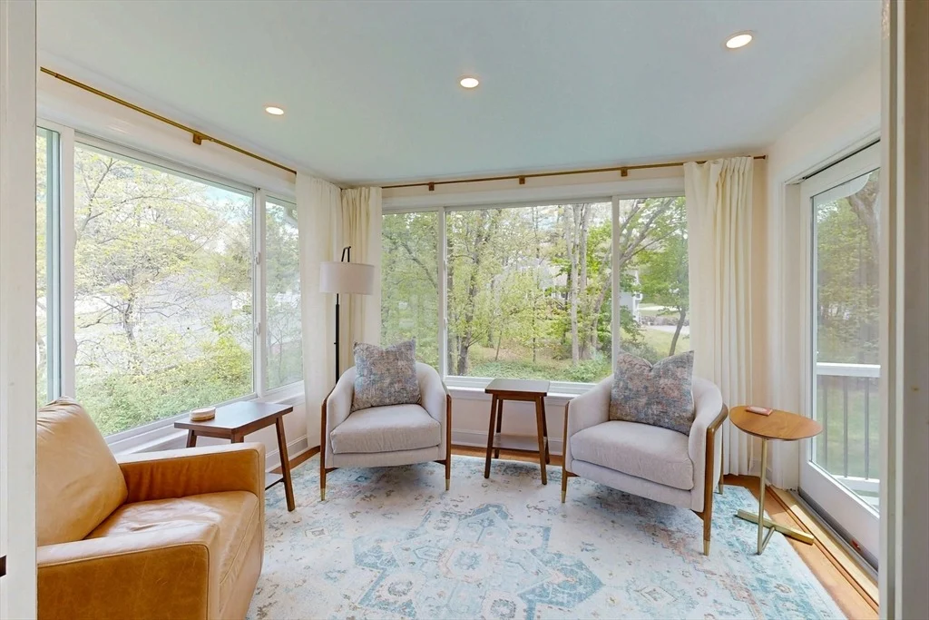 Photo of 18 Emerson Rd