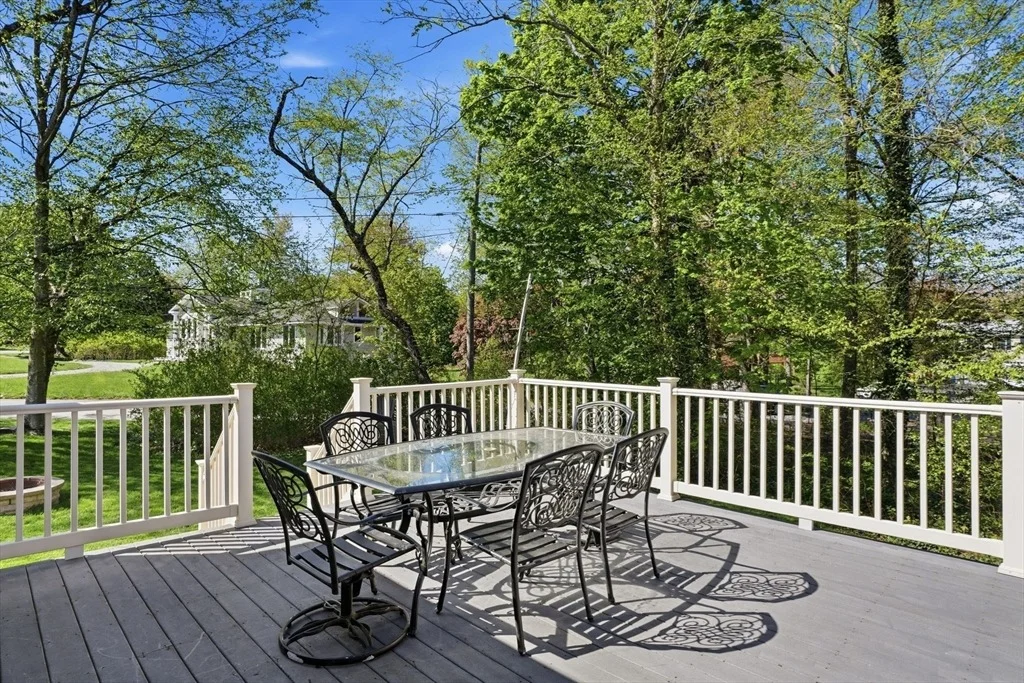 Photo of 33 Whittier Dr