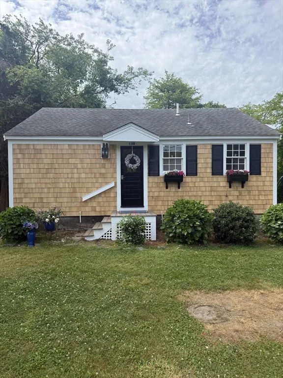 Photo of 130 Spring Ln
