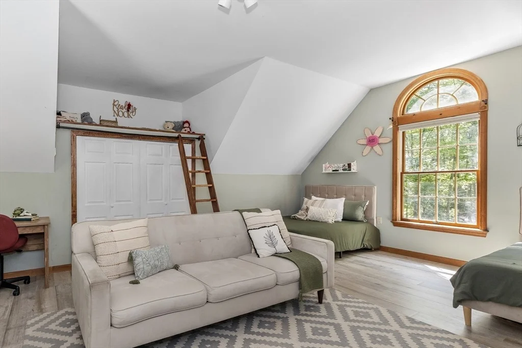 Photo of 43 Groton Road
