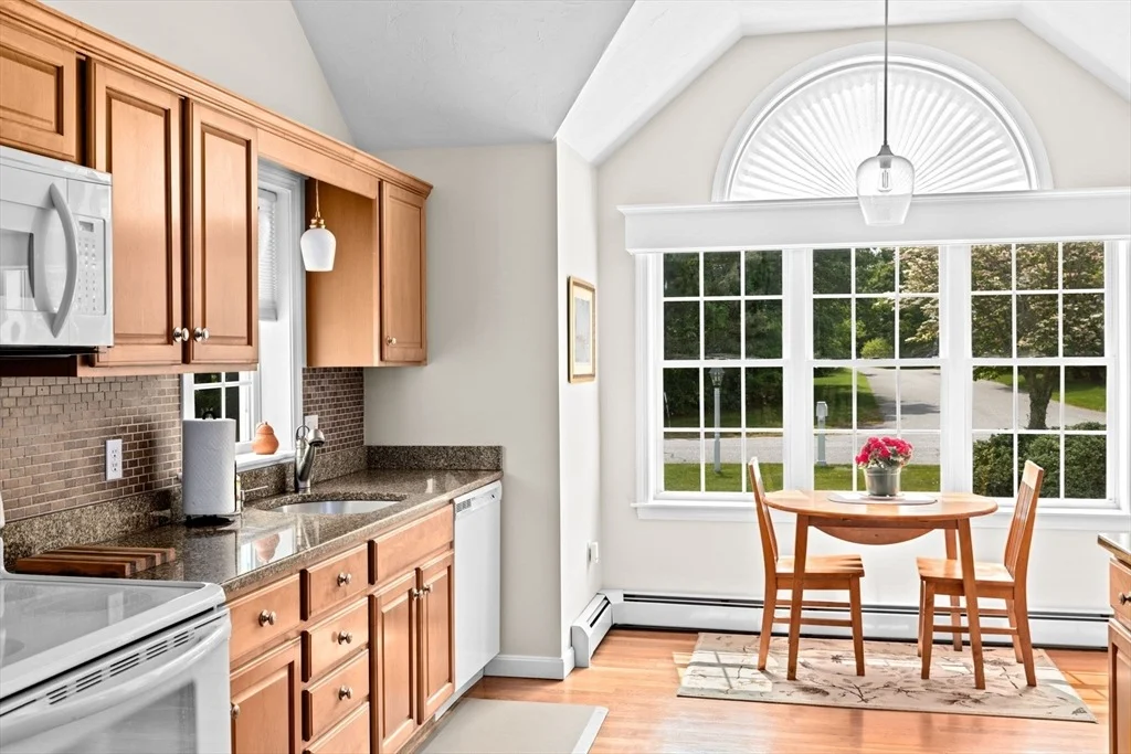 Photo of 11 Quashnet Woods Drive