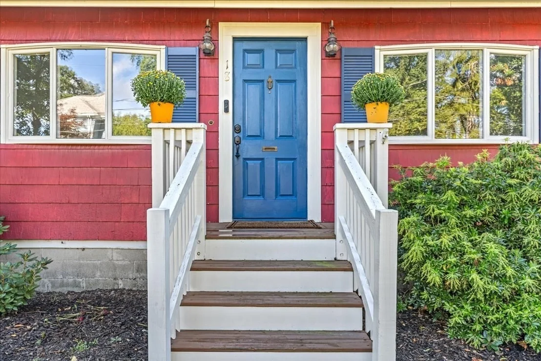 Photo of 18 Fales Road