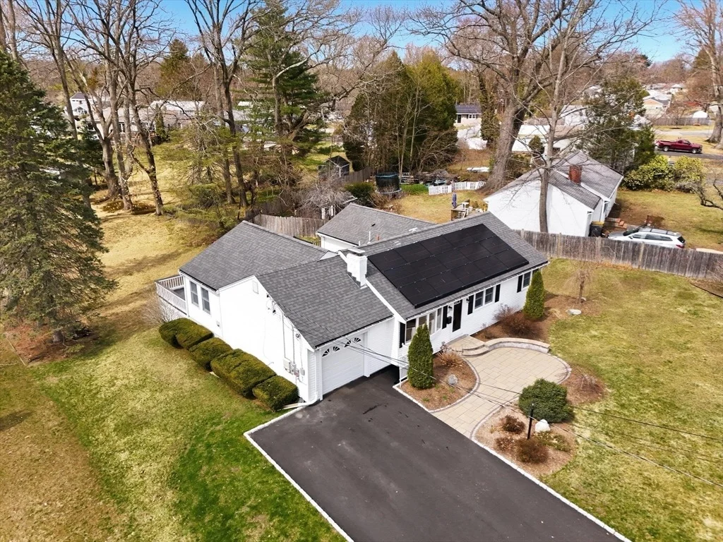 Photo of 223 Edgewater Drive