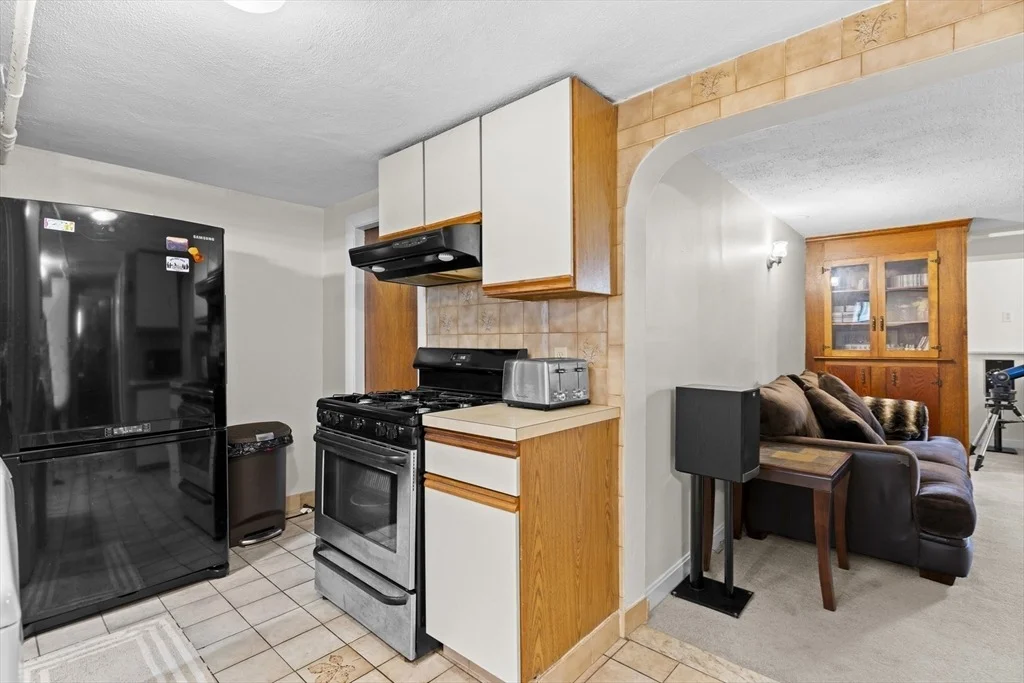 Photo of 96 Loring Ave