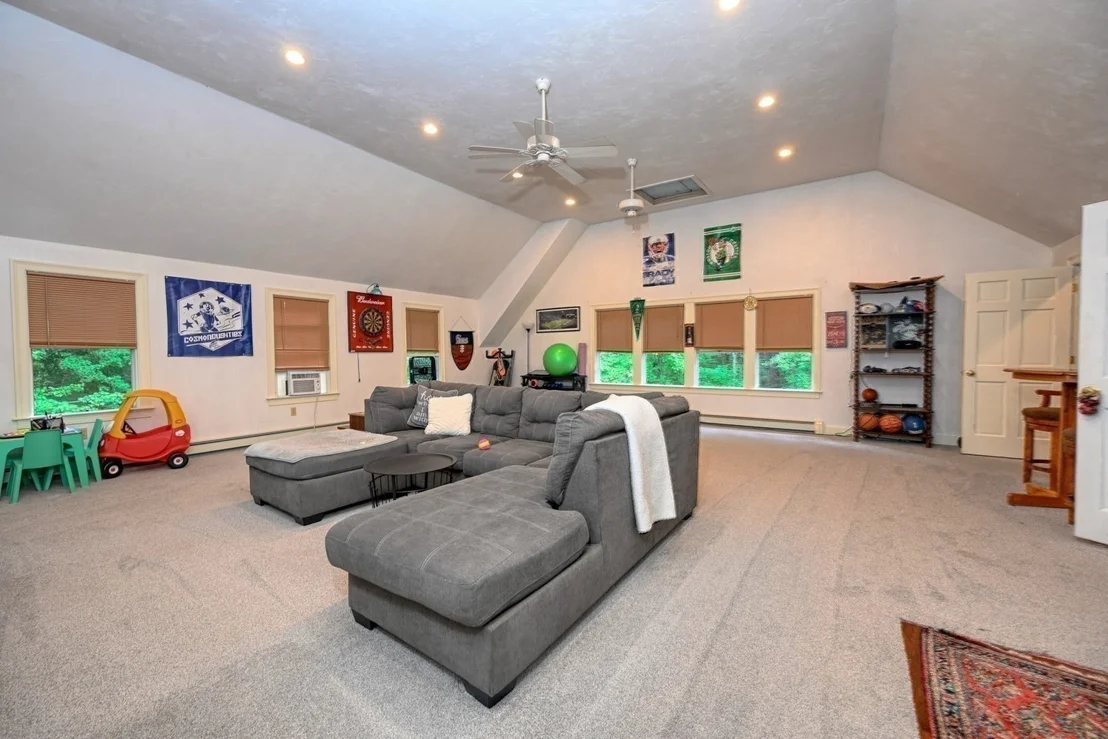 Photo of 110 Ring Rd