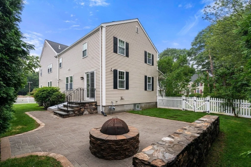 Photo of 155 Oak Street
