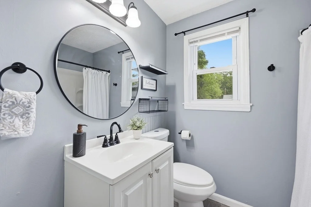 Photo of 111 Breckwood Blvd