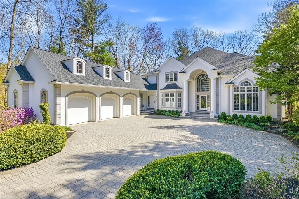 Photo of 98 Bridle Trail Rd