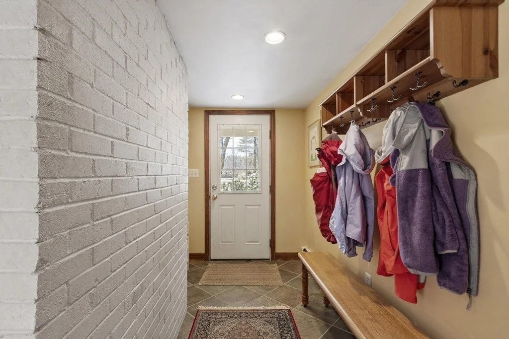 Photo of 1 Carlton Dr