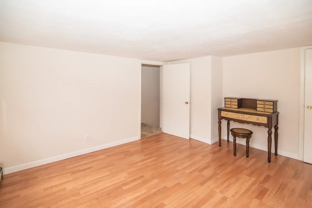 Photo of 449 Amesbury Rd