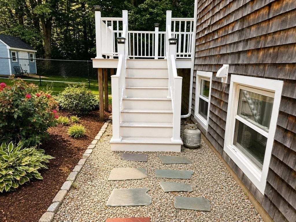 Photo of 22 Harvest Ln