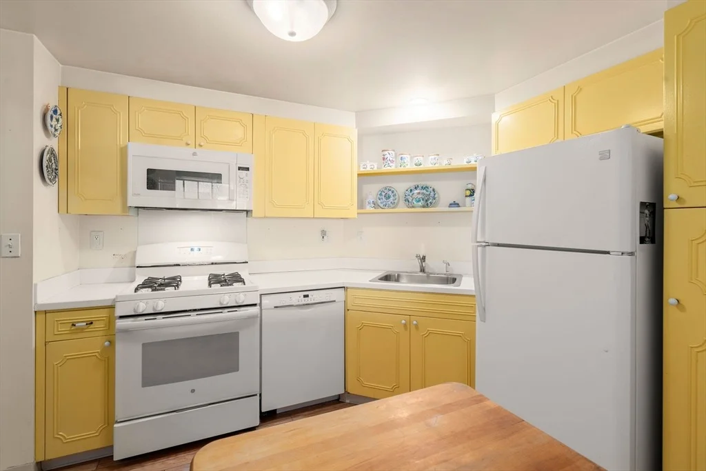 Photo of Unit 307 at 22 Chestnut Place