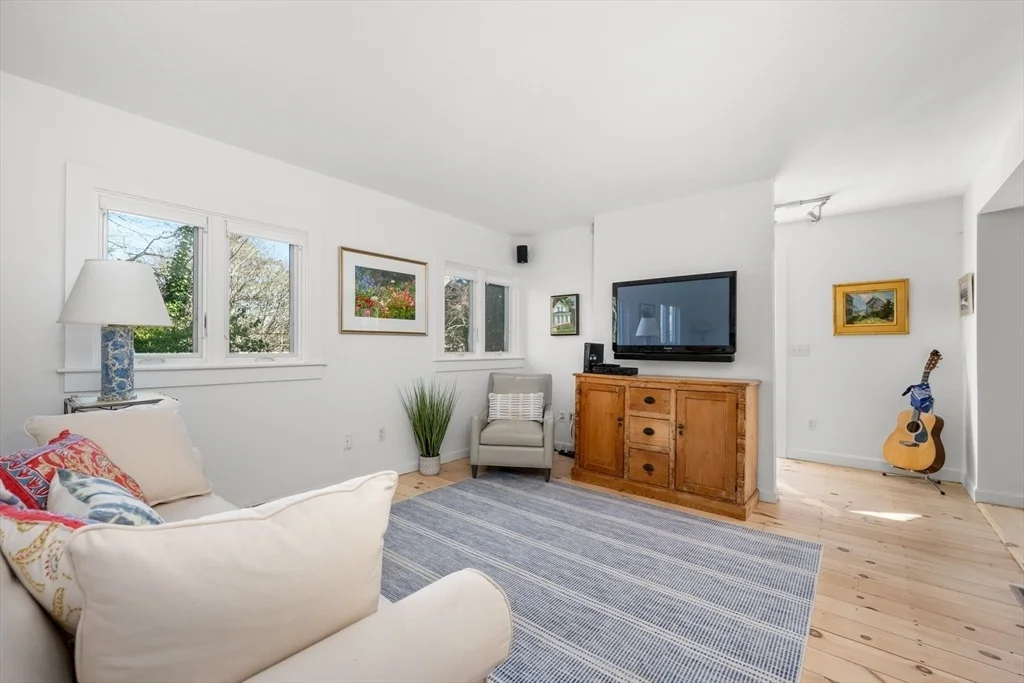 Photo of 374 Putnam
