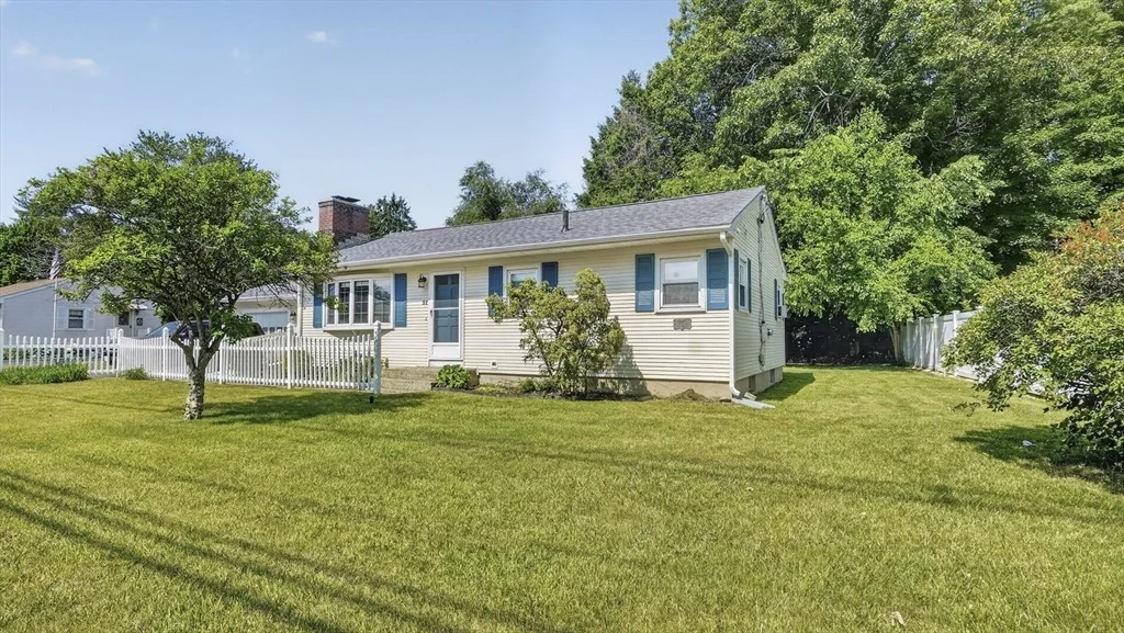 Photo of 31 Shaker Rd