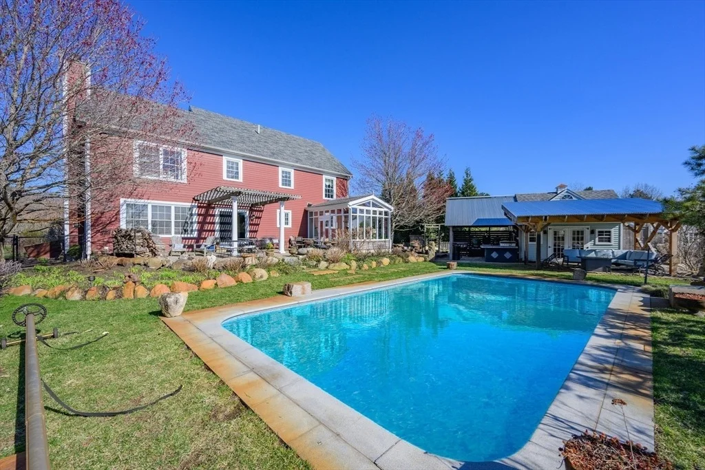 Photo of 171 Pine Hill Rd