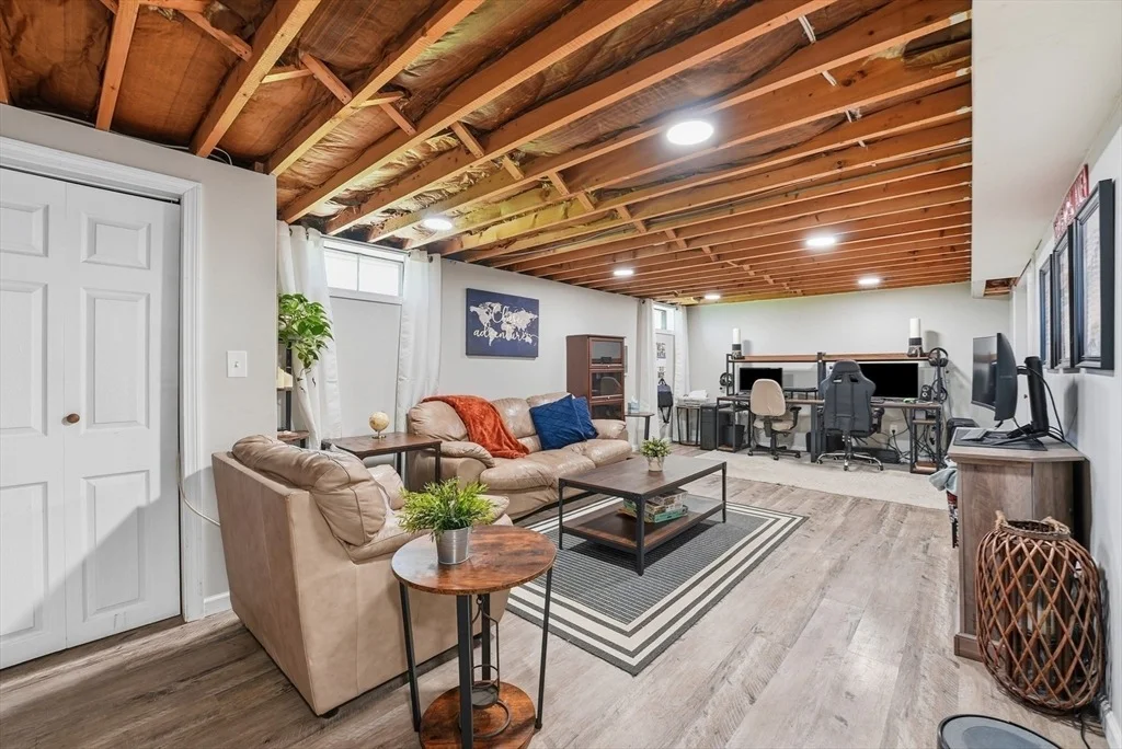 Photo of 35 Beaumont Ave