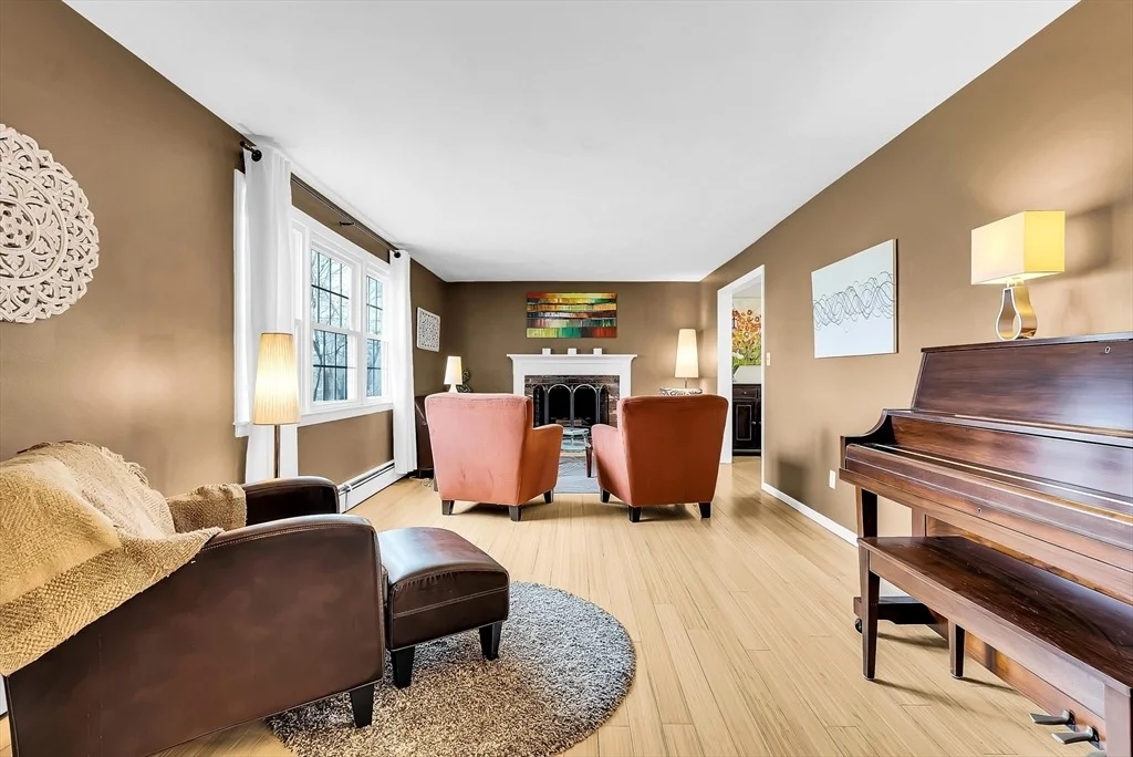 Photo of 2 Juniper Cir