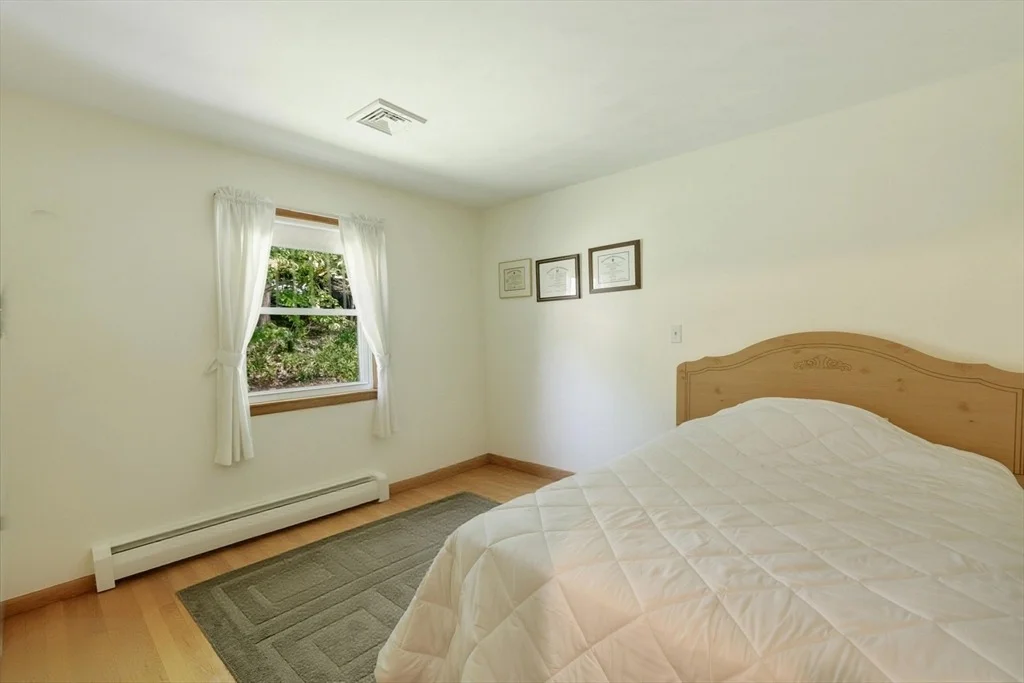 Photo of 16 Saybrook Cir