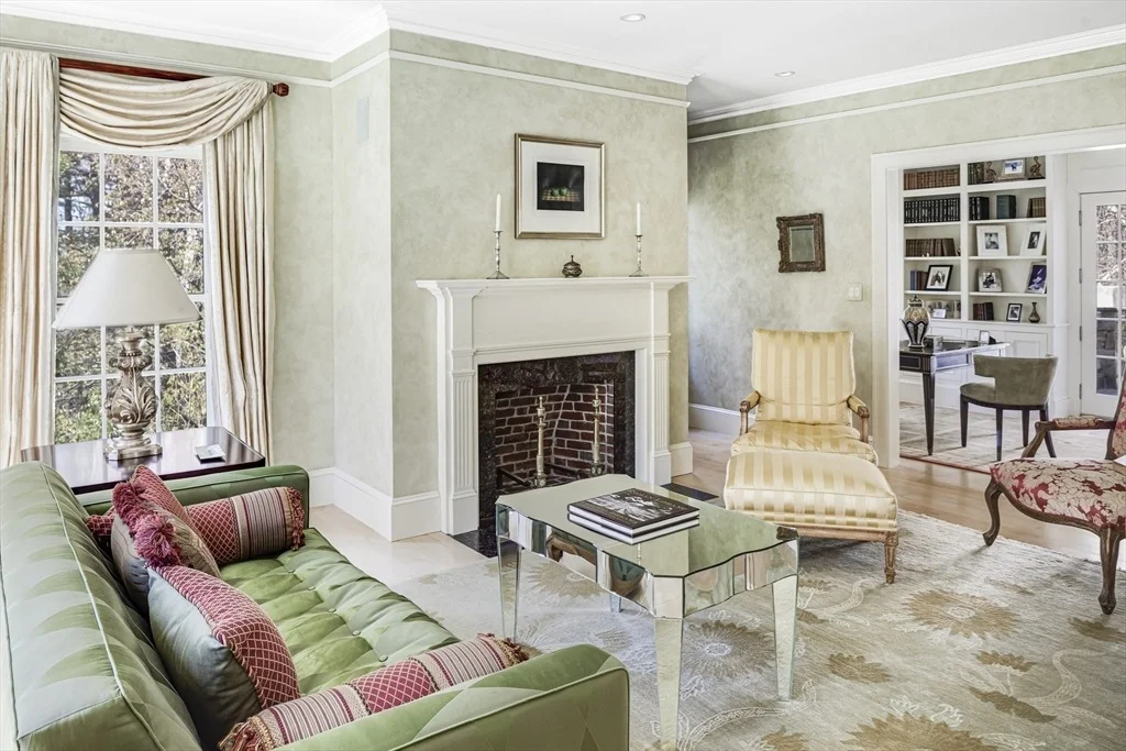 Photo of 43 Oak Hill Road
