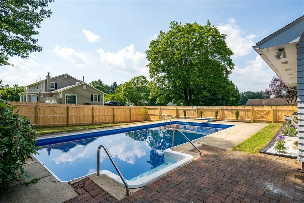 Photo of 9 Sandra Rd
