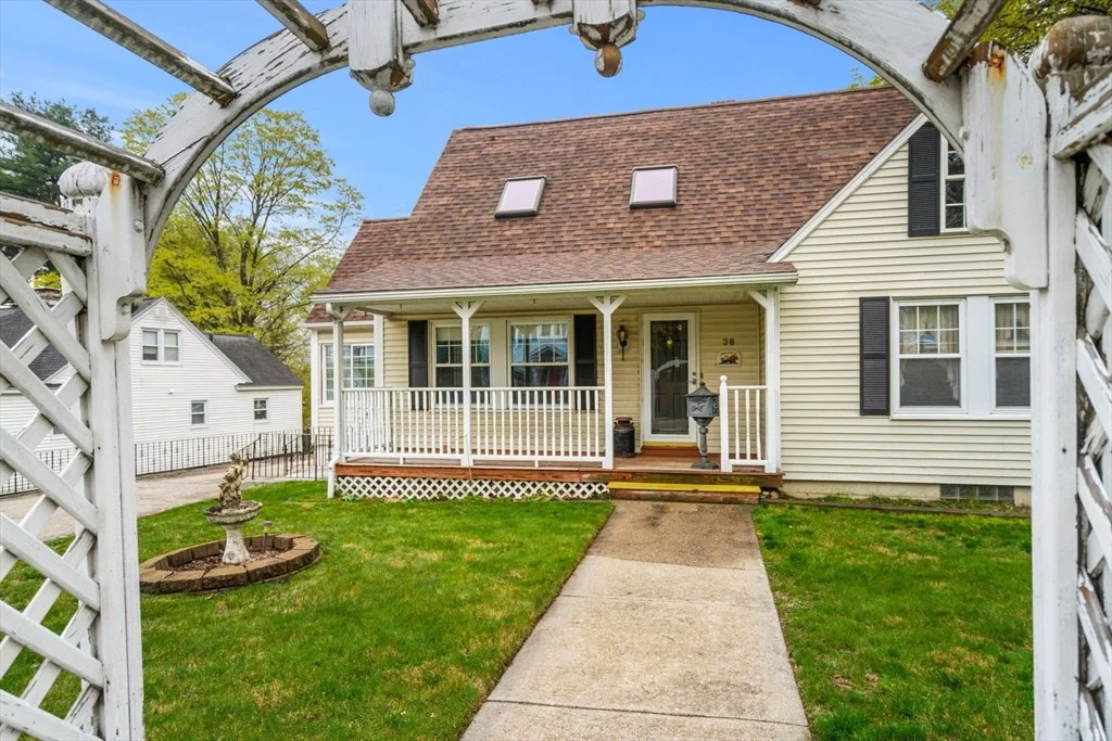 Photo of 38 Marsh Ave