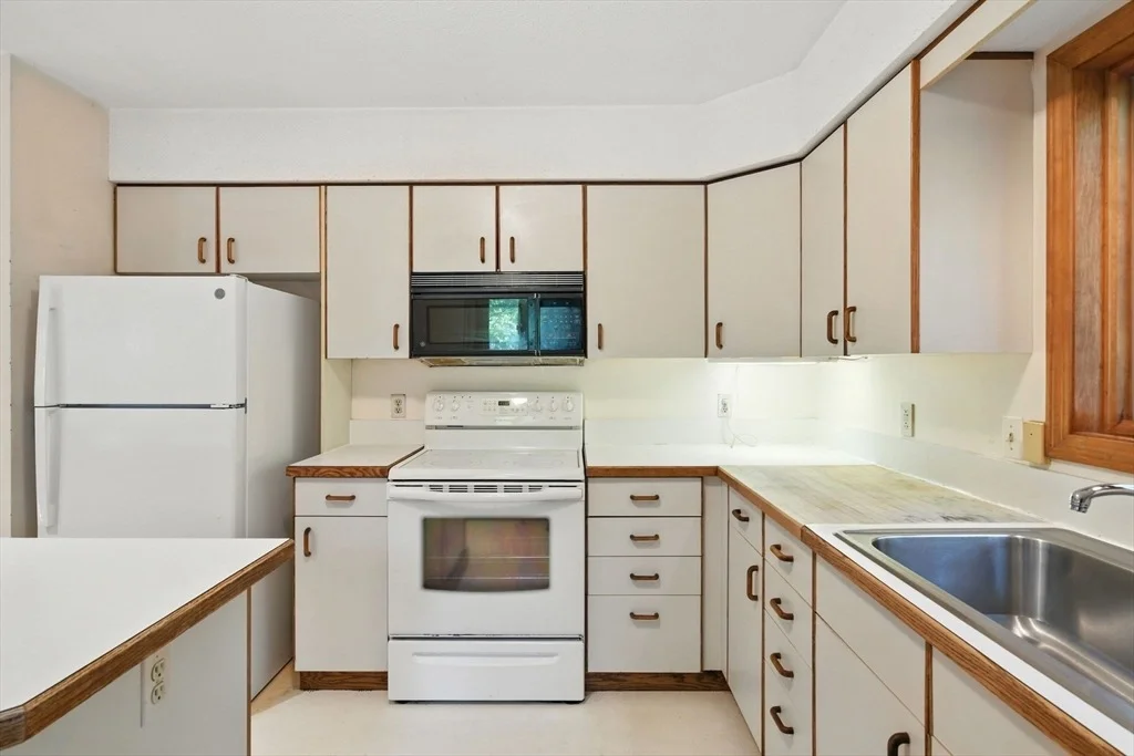 Photo of 148 Wildflower Dr