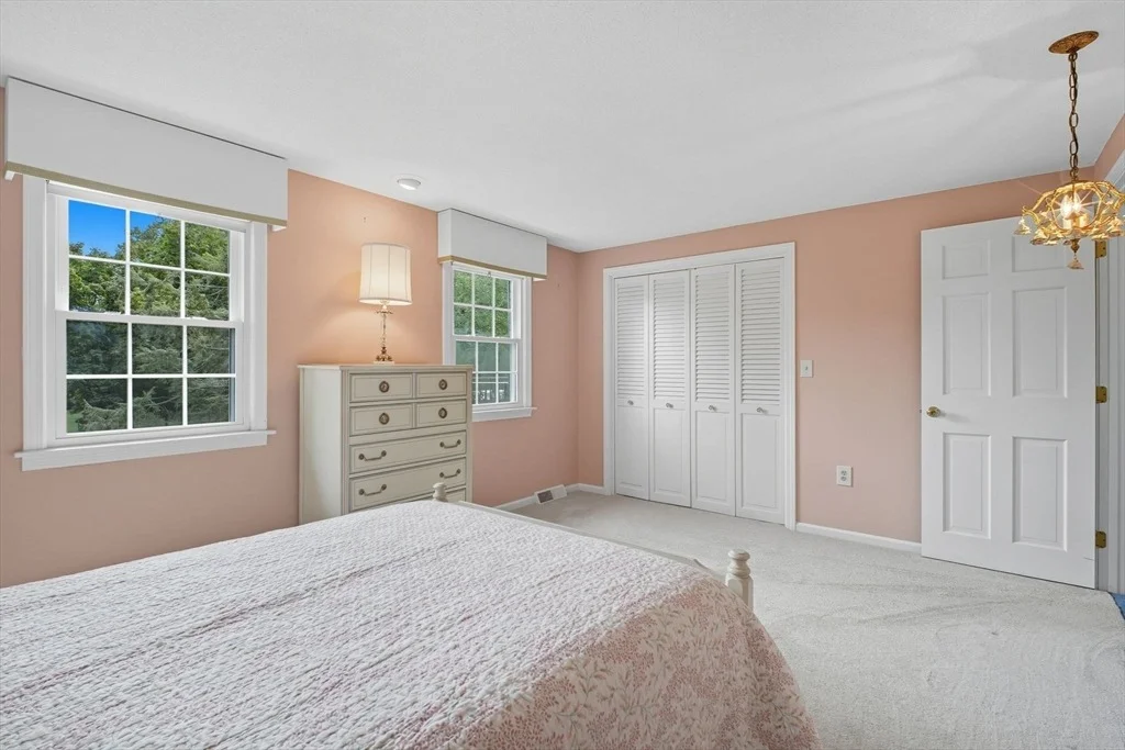 Photo of 120 Northfield Rd